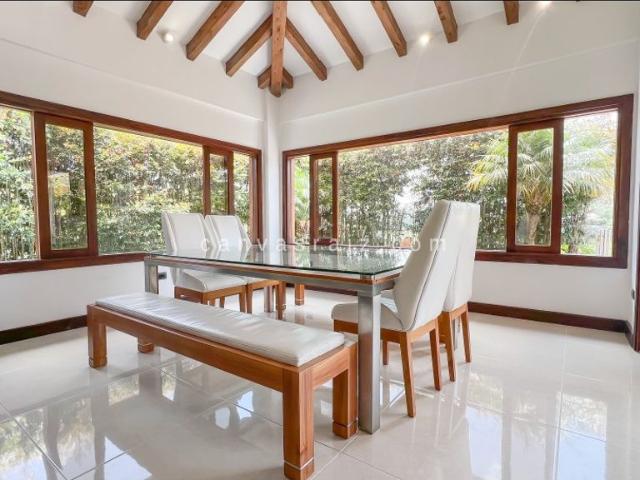Casa de campo de alto standing de 4 dormitorios en venta Guarne, Colombia