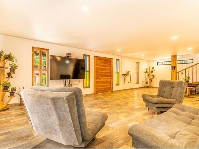 Casa de campo de alto standing de 4 dormitorios en venta Guarne, Departamento de Antioquia