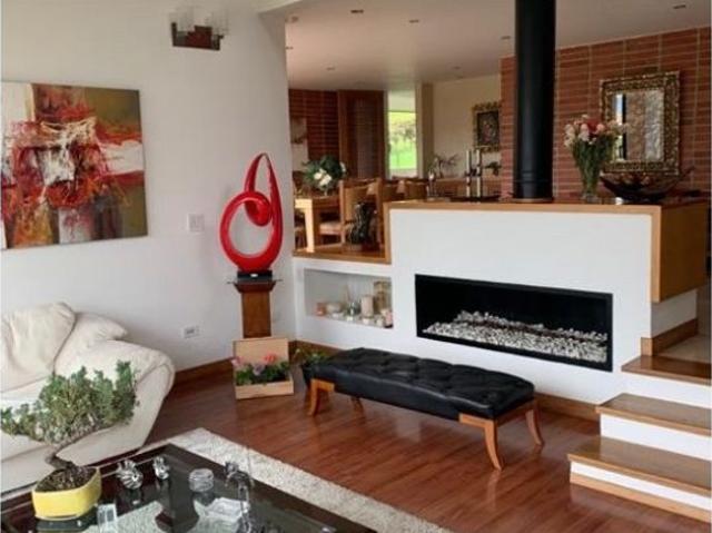 Casa de campo de alto standing de 4 dormitorios en venta La Calera, Cundinamarca