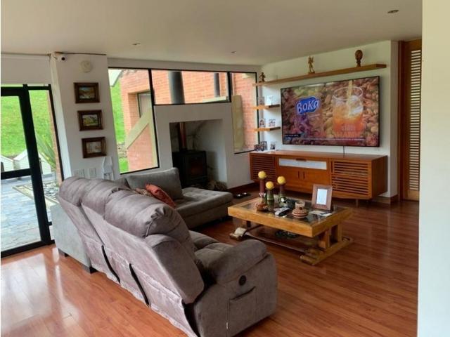 Casa de campo de alto standing de 4 dormitorios en venta La Calera, Cundinamarca