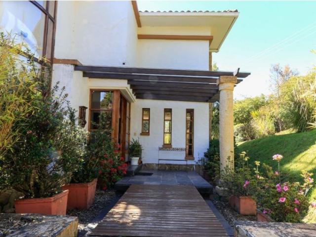 Casa de campo de alto standing de 4 dormitorios en venta La Calera, Cundinamarca