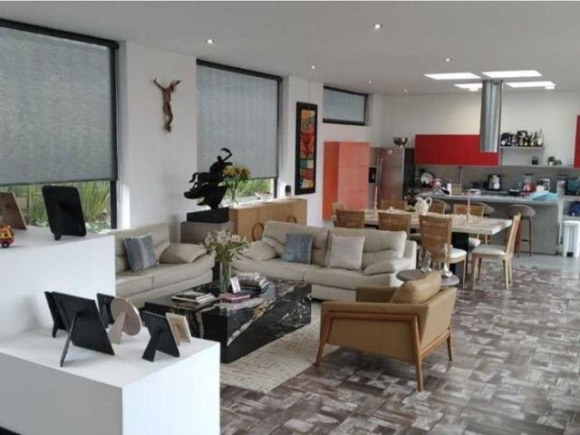 Casa de campo de alto standing de 4 dormitorios en venta La Calera, Cundinamarca