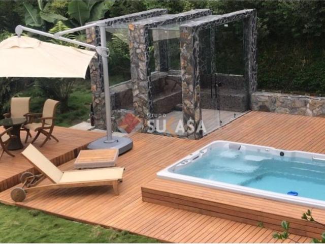 Casa de campo de alto standing de 4 dormitorios en venta Pereira, Colombia