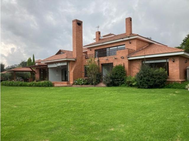 Casa de campo de alto standing de 4 dormitorios en venta Santafe de Bogotá, Bogotá D.C