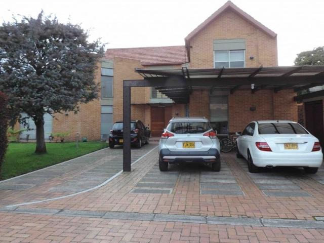 Casa de campo de alto standing de 4 dormitorios en venta Santafe de Bogotá, Colombia