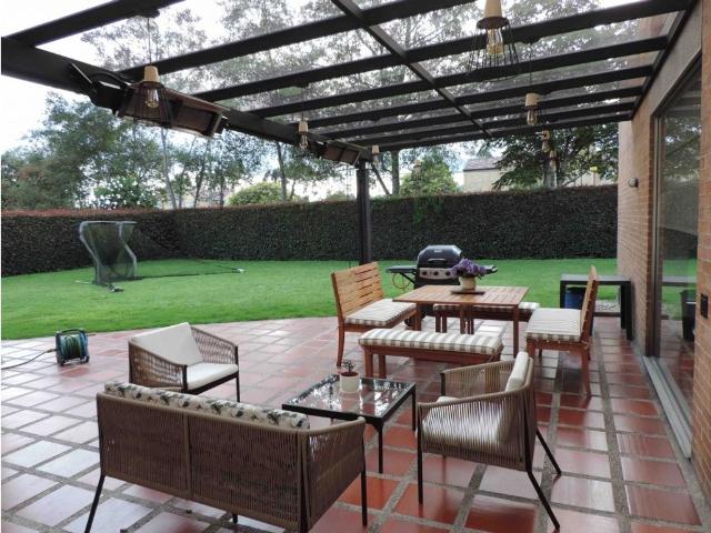 Casa de campo de alto standing de 4 dormitorios en venta Santafe de Bogotá, Colombia