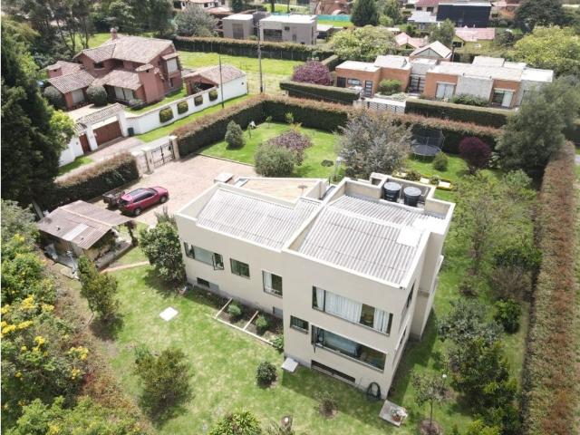 Casa de campo de alto standing de 4 dormitorios en venta Santafe de Bogotá, Colombia