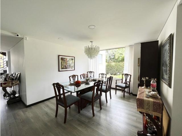 Casa de campo de alto standing de 4 dormitorios en venta Santafe de Bogotá, Colombia