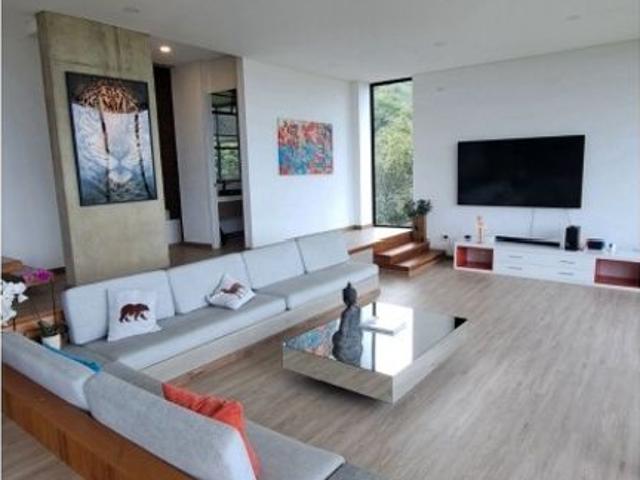 Casa de campo de alto standing de 4 dormitorios en venta Yumbo, Colombia