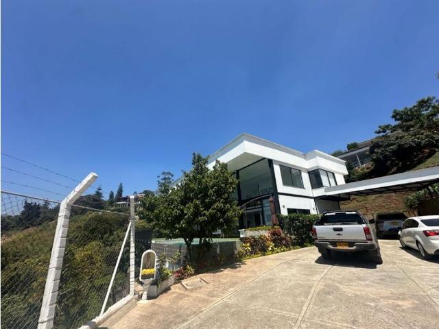 Casa de campo de alto standing de 4 dormitorios en venta Yumbo, Departamento del Valle del Cauca