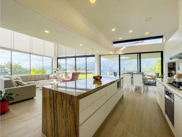 Casa de campo de alto standing de 5 dormitorios en alquiler Floridablanca, Colombia