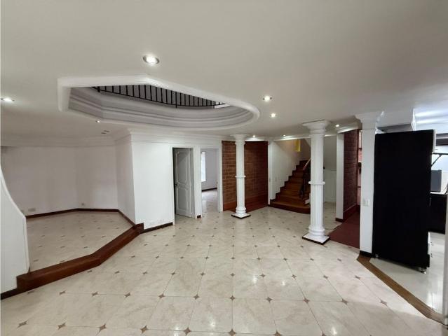 Casa de campo de alto standing de 5 dormitorios en alquiler Medellín, Departamento de Antioquia