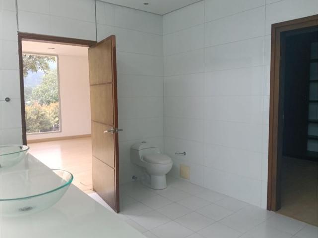 Casa de campo de alto standing de 5 dormitorios en alquiler Medellín, Departamento de Antioquia