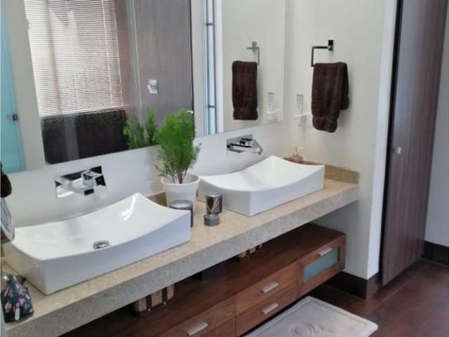 Casa de campo de alto standing de 5 dormitorios en alquiler Sopó, Colombia