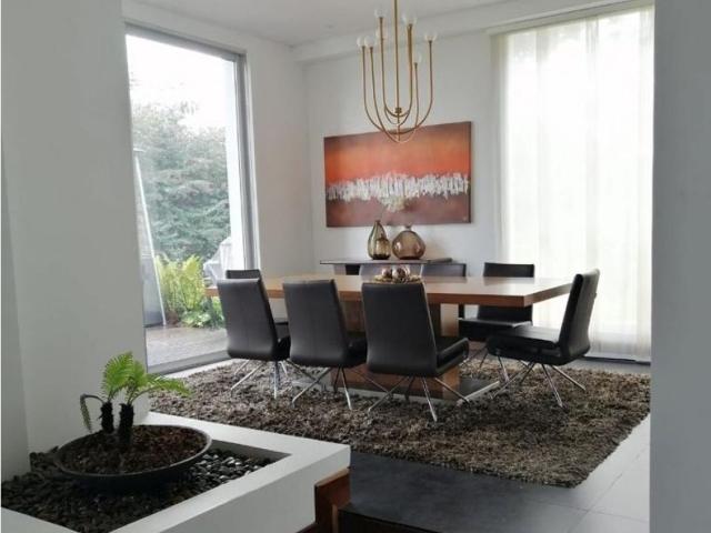 Casa de campo de alto standing de 5 dormitorios en venta Chía, Colombia
