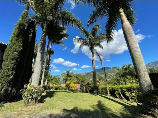 Casa de campo de alto standing de 5 dormitorios en venta Copacabana, Colombia