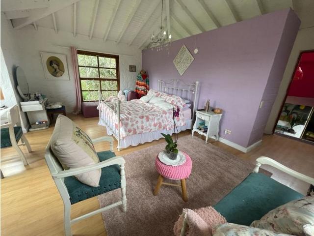 Casa de campo de alto standing de 5 dormitorios en venta Copacabana, Colombia