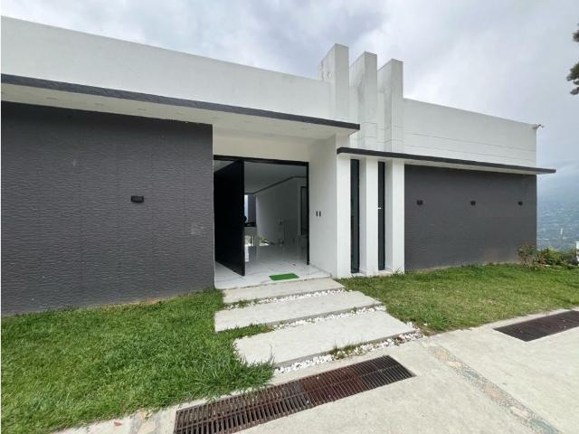 Casa de campo de alto standing de 5 dormitorios en venta Copacabana, Departamento de Antioquia