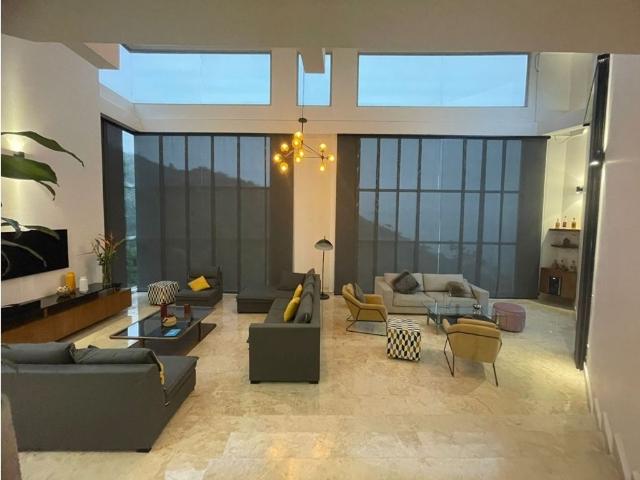 Casa de campo de alto standing de 5 dormitorios en venta Copacabana, Departamento de Antioquia