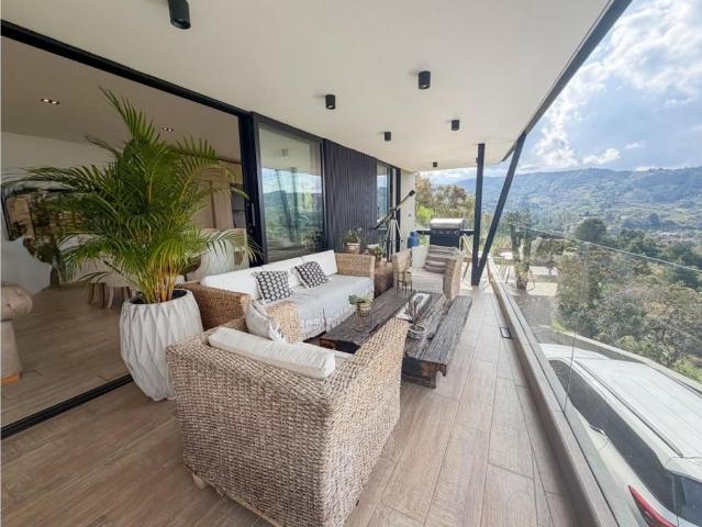 Casa de campo de alto standing de 5 dormitorios en venta Guarne, Colombia
