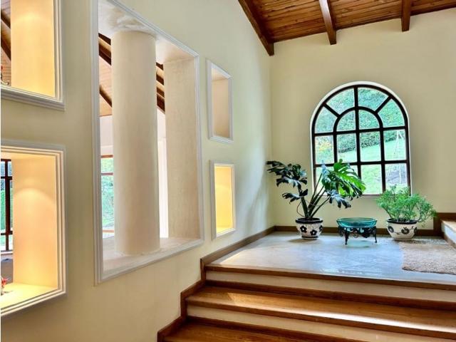 Casa de campo de alto standing de 5 dormitorios en venta La Calera, Colombia