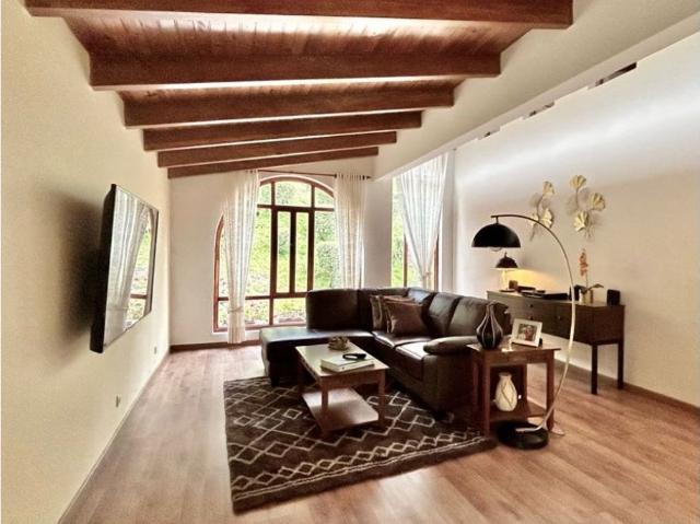 Casa de campo de alto standing de 5 dormitorios en venta La Calera, Colombia