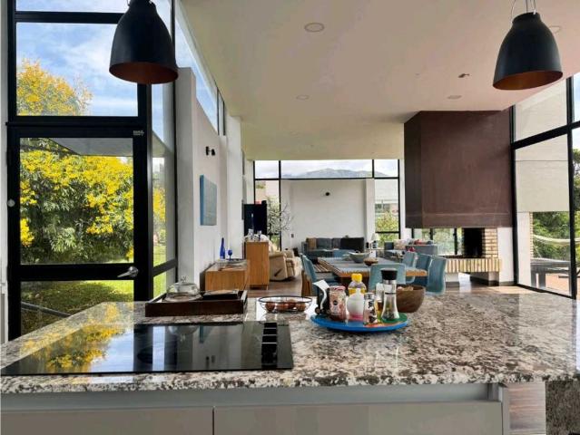 Casa de campo de alto standing de 5 dormitorios en venta La Calera, Cundinamarca
