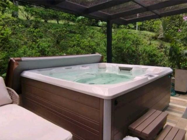 Casa de campo de alto standing de 5 dormitorios en venta Medellín, Departamento de Antioquia