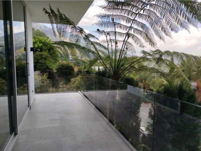Casa de campo de alto standing de 5 dormitorios en venta Medellín, Departamento de Antioquia