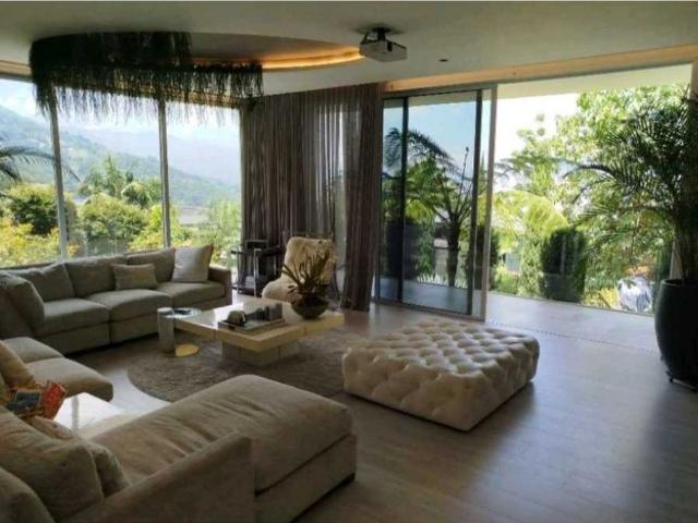Casa de campo de alto standing de 5 dormitorios en venta Medellín, Departamento de Antioquia