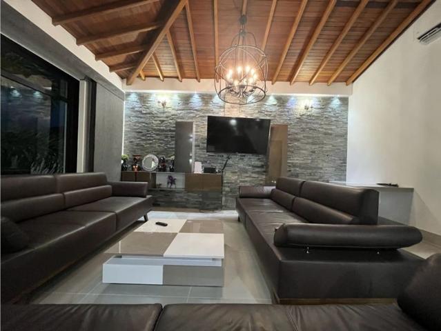 Casa de campo de alto standing de 5 dormitorios en venta San Jerónimo, Colombia