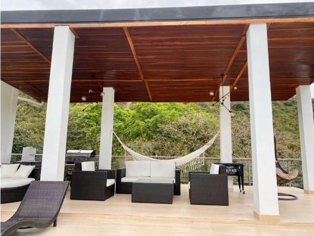 Casa de campo de alto standing de 5 dormitorios en venta San Jerónimo, Departamento de Antioquia