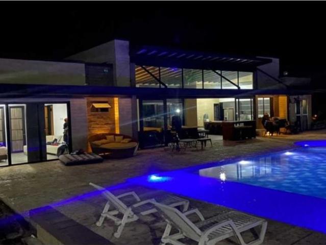 Casa de campo de alto standing de 5 dormitorios en venta San Jerónimo, Departamento de Antioquia