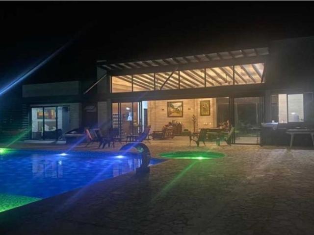 Casa de campo de alto standing de 5 dormitorios en venta San Jerónimo, Departamento de Antioquia