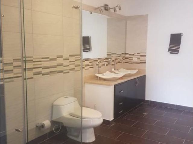 Casa de campo de alto standing de 5 dormitorios en venta Yumbo, Colombia