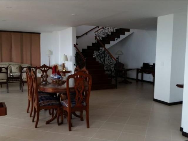 Casa de campo de alto standing de 5 dormitorios en venta Yumbo, Colombia