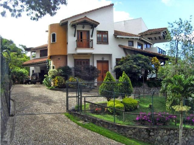 Casa de campo de alto standing de 5 dormitorios en venta Yumbo, Departamento del Valle del Cauca