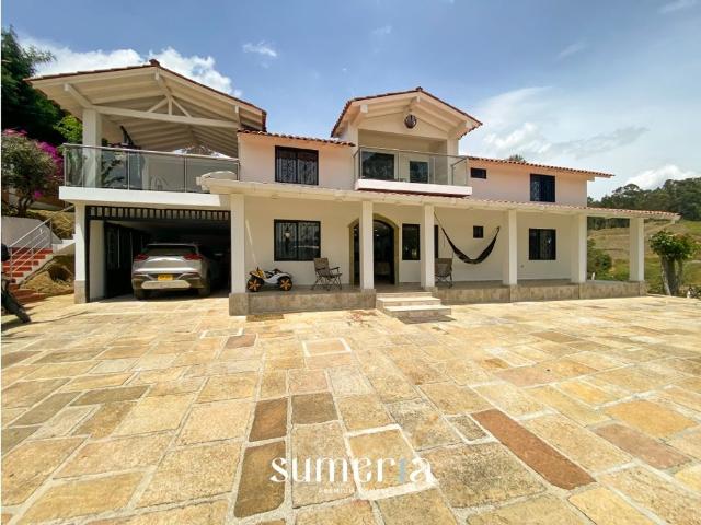Casa de campo de alto standing de 6 dormitorios en venta Guarne, Departamento de Antioquia