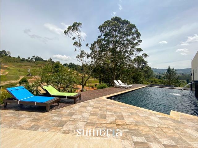 Casa de campo de alto standing de 6 dormitorios en venta Guarne, Departamento de Antioquia