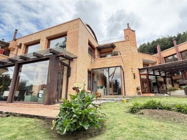 Casa de campo de alto standing de 6 dormitorios en venta La Calera, Cundinamarca