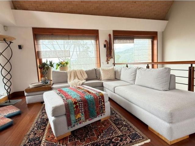 Casa de campo de alto standing de 6 dormitorios en venta La Calera, Cundinamarca