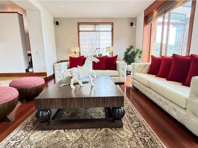 Casa de campo de alto standing de 6 dormitorios en venta La Calera, Cundinamarca