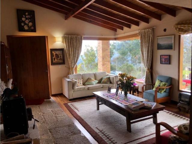 Casa de campo de alto standing de 6 dormitorios en venta La Calera, Cundinamarca