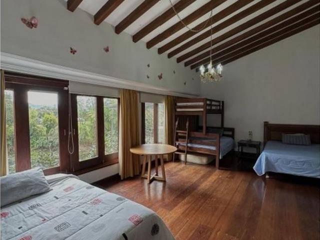 Casa de campo de alto standing de 6 dormitorios en venta Retiro, Departamento de Antioquia