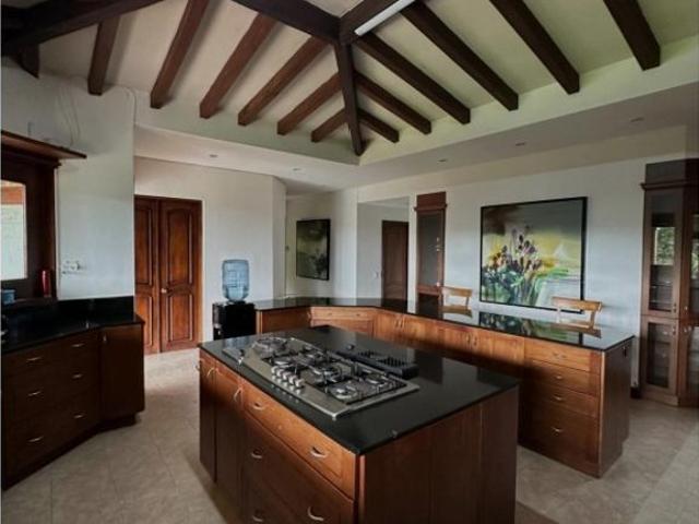 Casa de campo de alto standing de 6 dormitorios en venta Retiro, Departamento de Antioquia