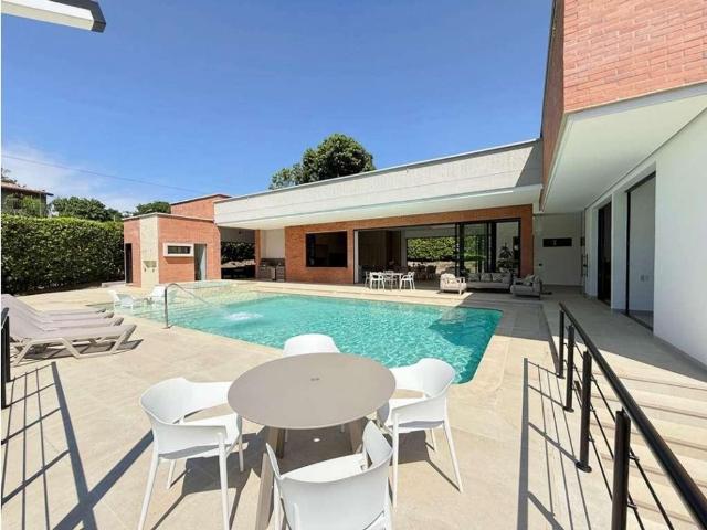 Casa de campo de alto standing de 6 dormitorios en venta San Jerónimo, Departamento de Antioquia