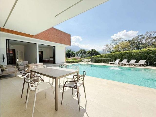 Casa de campo de alto standing de 6 dormitorios en venta San Jerónimo, Departamento de Antioquia