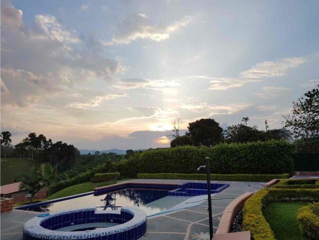 Exclusivo hotel en venta Alcalá, Departamento del Valle del Cauca