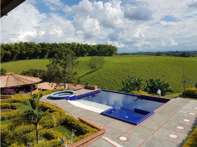 Exclusivo hotel en venta Alcalá, Departamento del Valle del Cauca