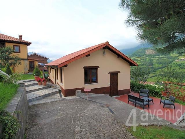 Casa en venta en Quirós, Asturias